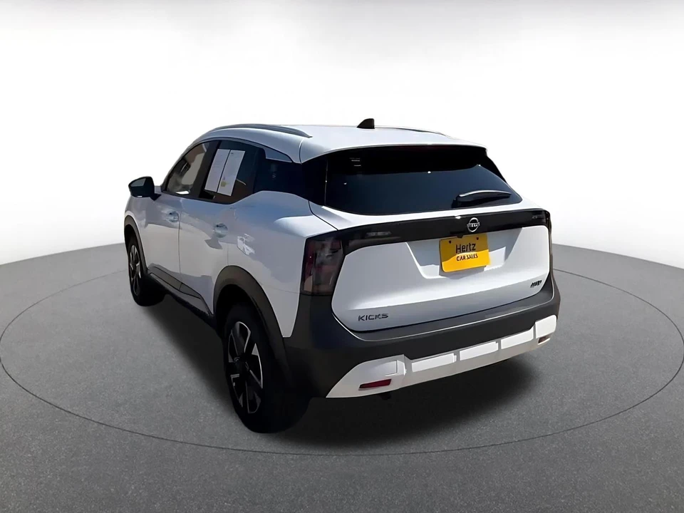 2026 Nissan Kicks - Image 14 of 31