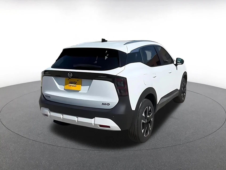 2026 Nissan Kicks - Image 15 of 31