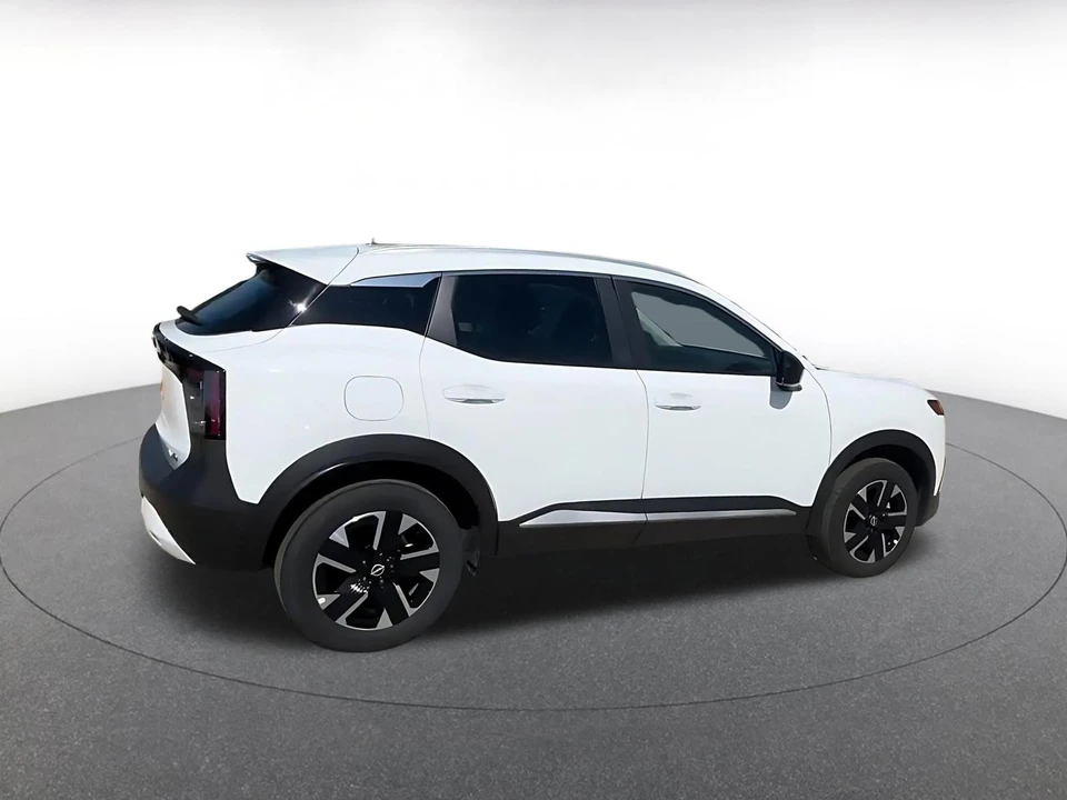 2026 Nissan Kicks - Image 16 of 31