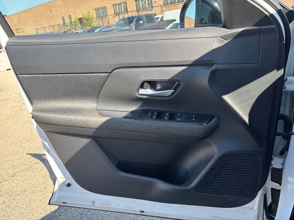 2026 Nissan Kicks - Image 20 of 31