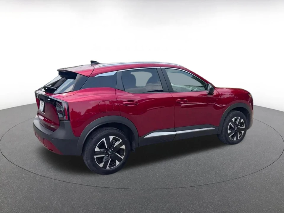 2026 Nissan Kicks - Image 14 of 31
