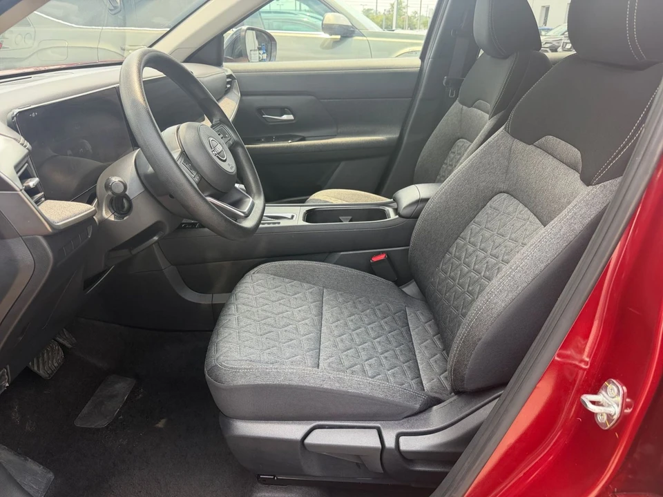 2026 Nissan Kicks - Image 27 of 31