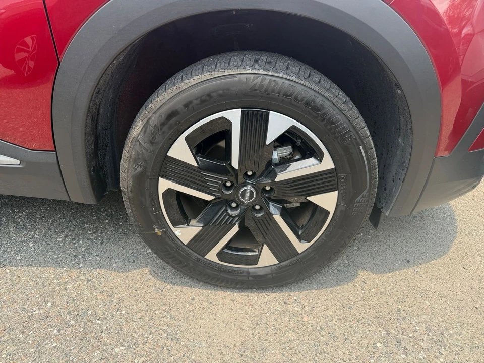 2026 Nissan Kicks - Image 30 of 31