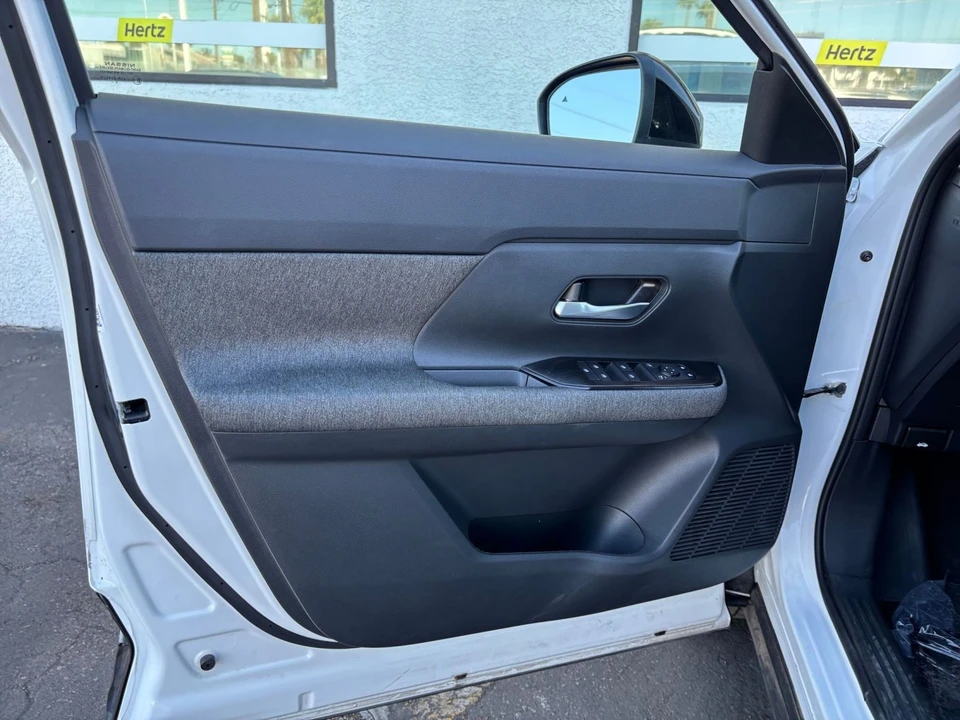 2026 Nissan Kicks - Image 20 of 31