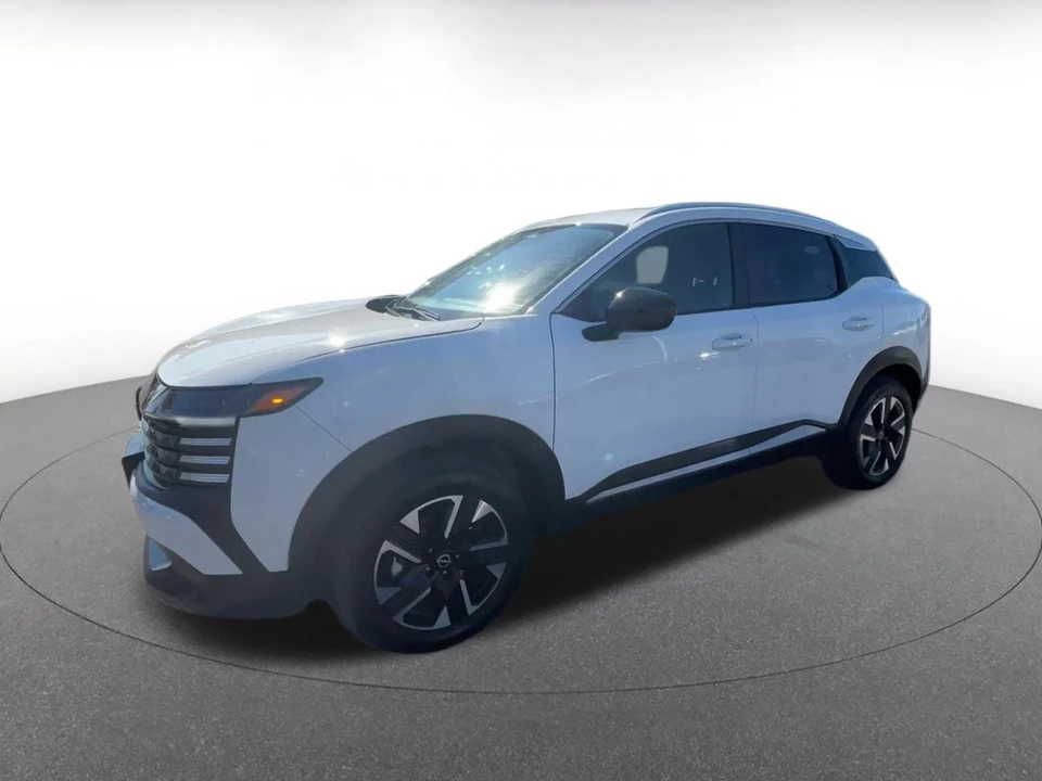 2026 Nissan Kicks - Image 8 of 31