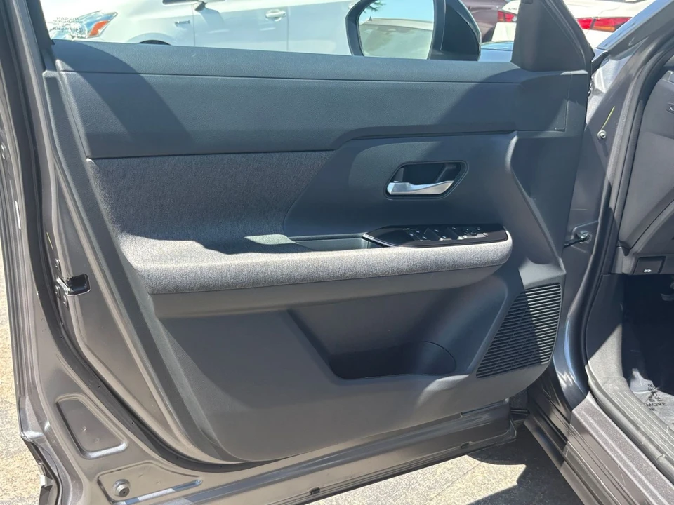 2026 Nissan Kicks - Image 20 of 31