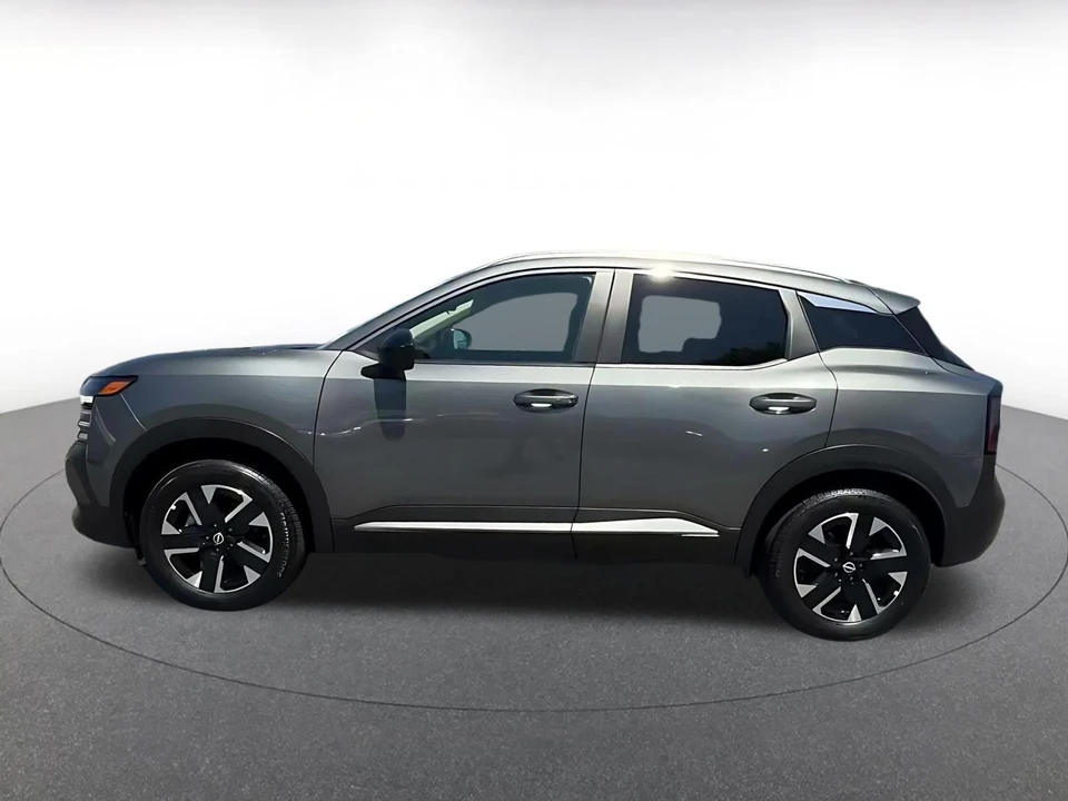 2026 Nissan Kicks - Image 9 of 31