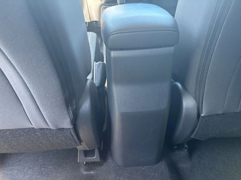 2026 Nissan Kicks - Image 24 of 31