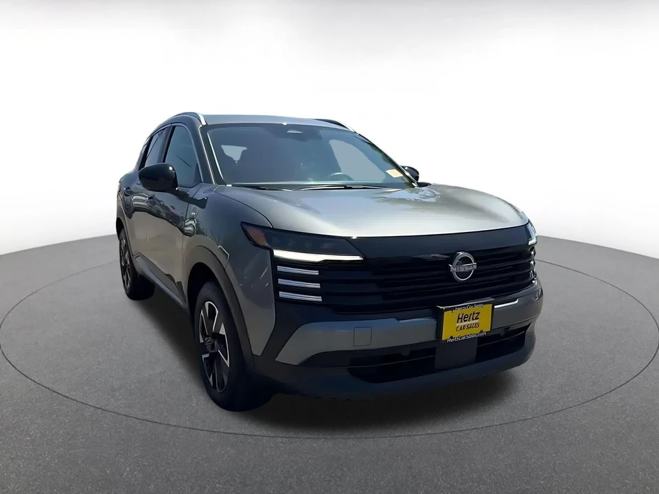 2026 Nissan Kicks - Image 3 of 31