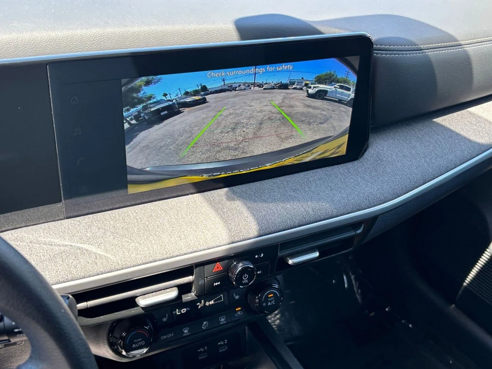 2026 Nissan Kicks - Image 26 of 31