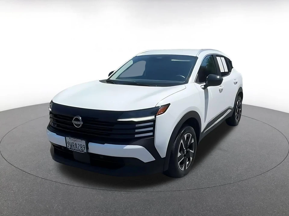 2026 Nissan Kicks - Image 9 of 31