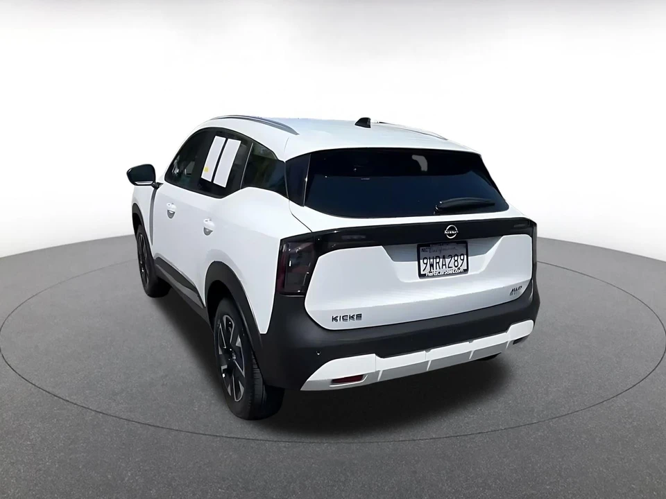 2026 Nissan Kicks - Image 4 of 31