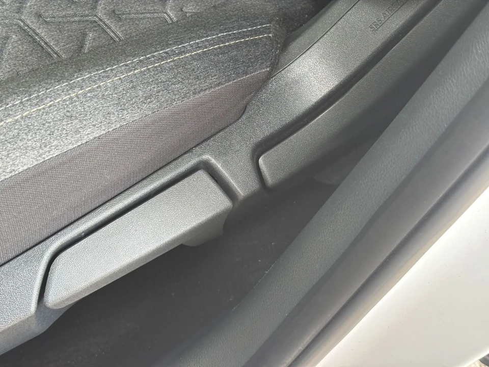 2026 Nissan Kicks - Image 23 of 31