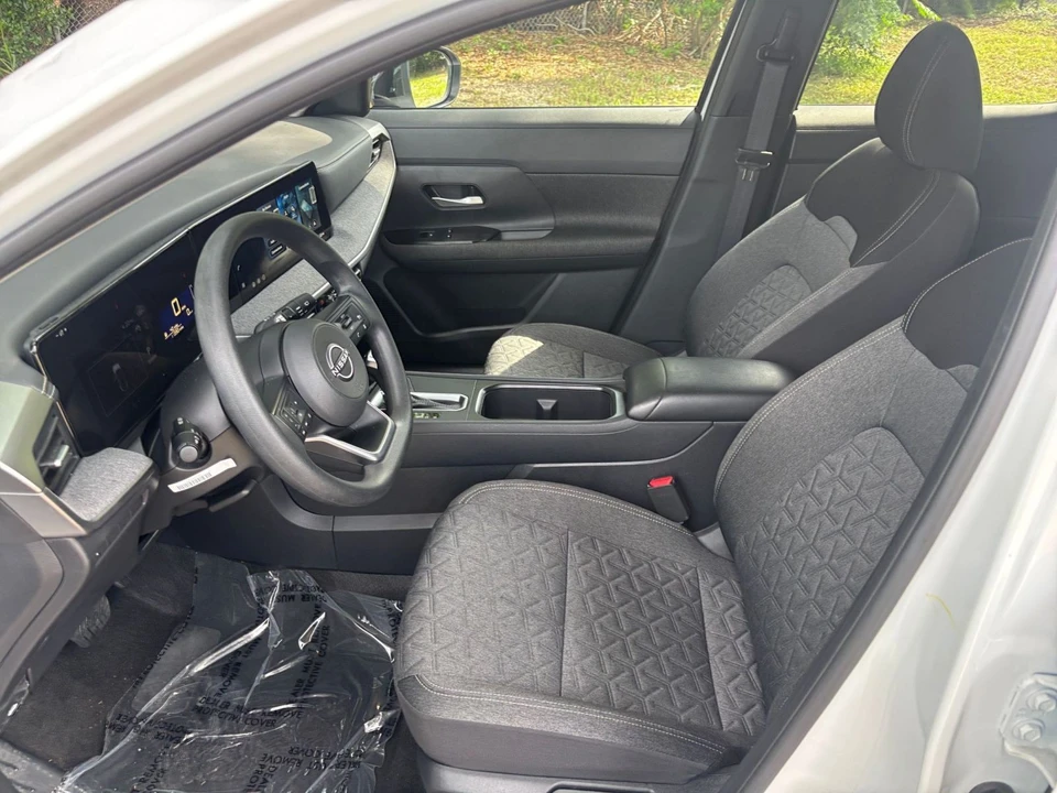 2026 Nissan Kicks - Image 29 of 31