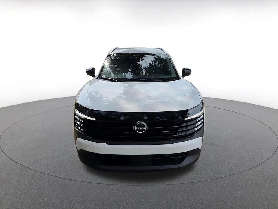 2026 Nissan Kicks - Image 4 of 31