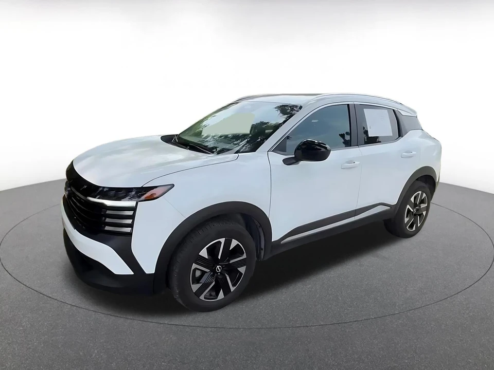 2026 Nissan Kicks - Image 9 of 31