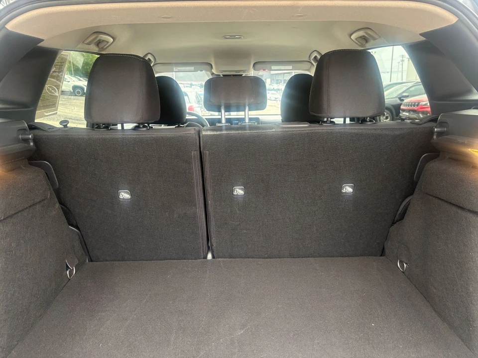 2026 Nissan Kicks - Image 28 of 31