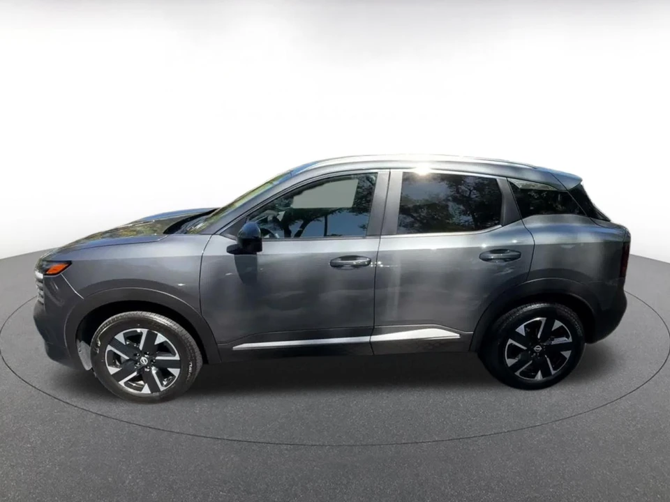 2026 Nissan Kicks - Image 11 of 31