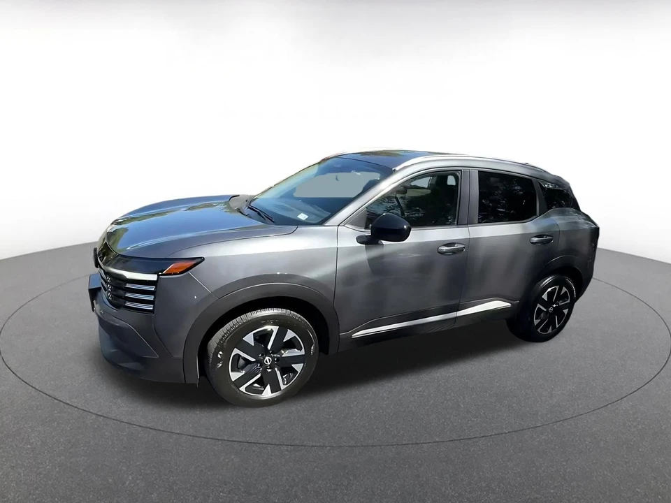 2026 Nissan Kicks - Image 9 of 31
