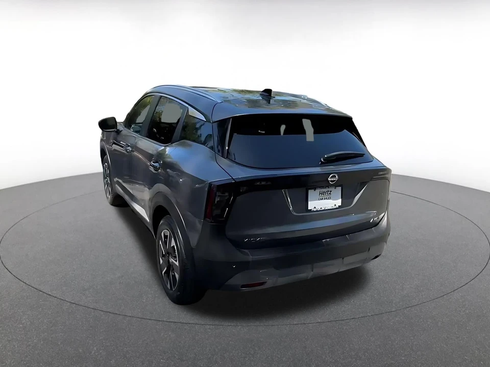 2026 Nissan Kicks - Image 4 of 31