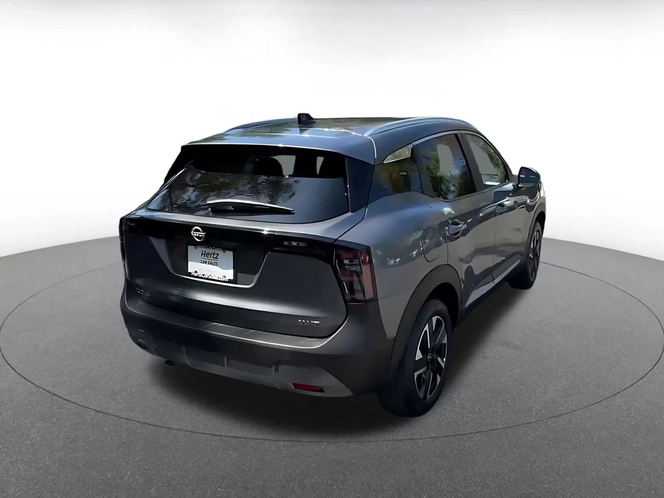 2026 Nissan Kicks - Image 15 of 31