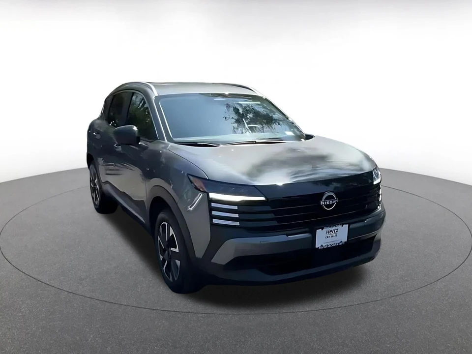 2026 Nissan Kicks - Image 3 of 31