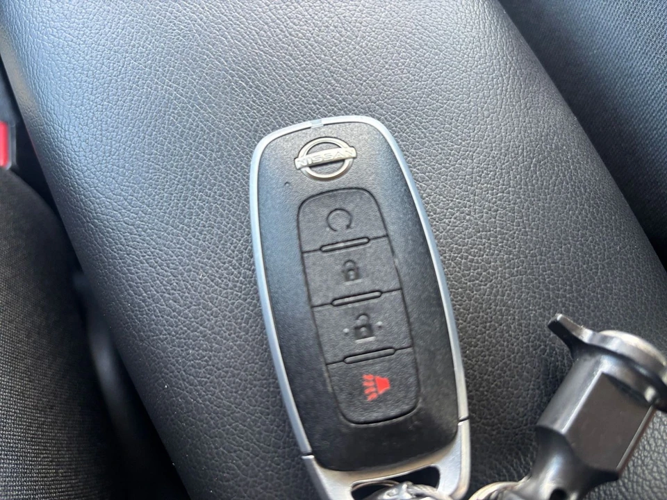 2026 Nissan Kicks - Image 24 of 31