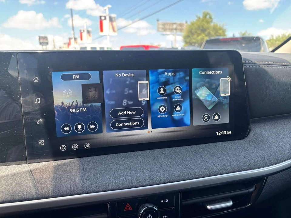 2026 Nissan Kicks - Image 21 of 31