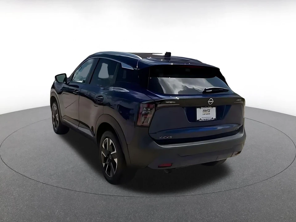 2026 Nissan Kicks - Image 12 of 31