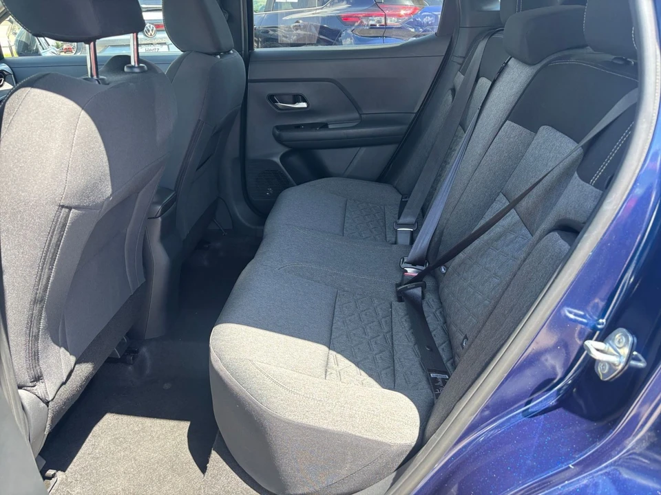 2026 Nissan Kicks - Image 26 of 31
