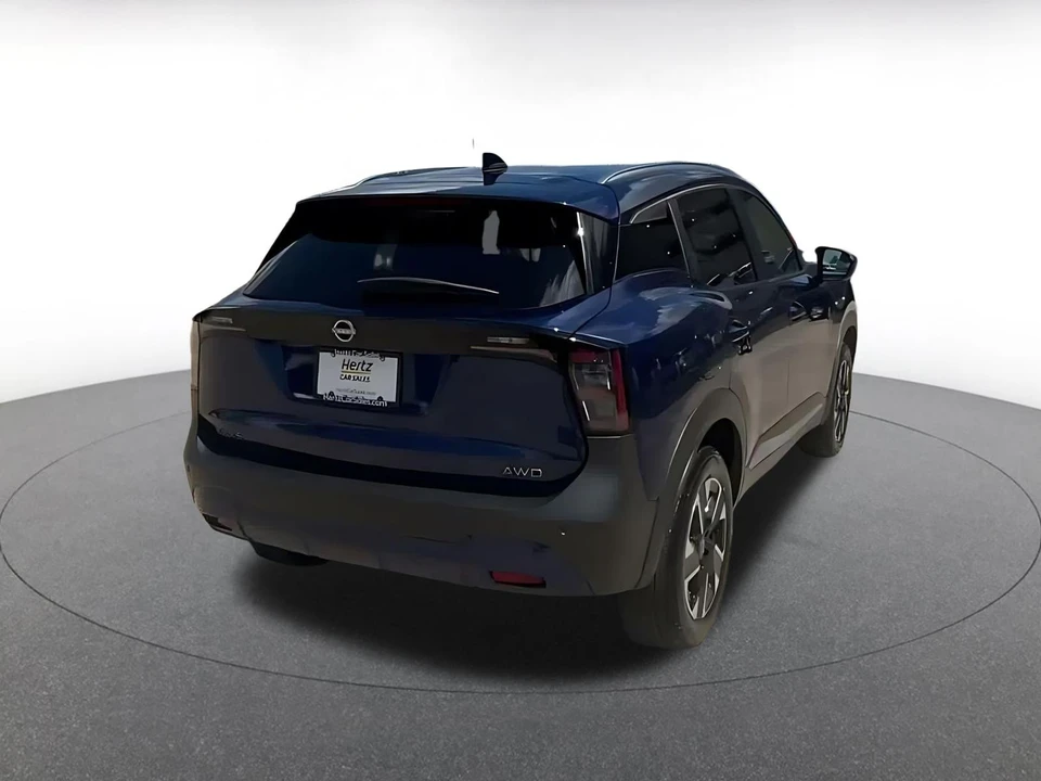 2026 Nissan Kicks - Image 16 of 31