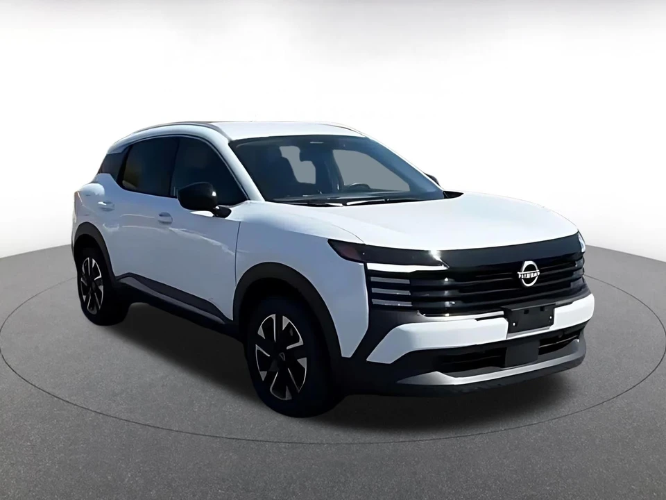 2026 Nissan Kicks - Image 3 of 31