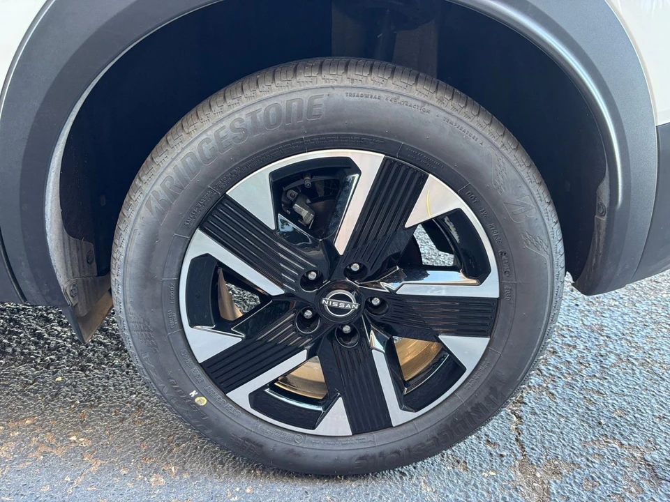 2026 Nissan Kicks - Image 30 of 31