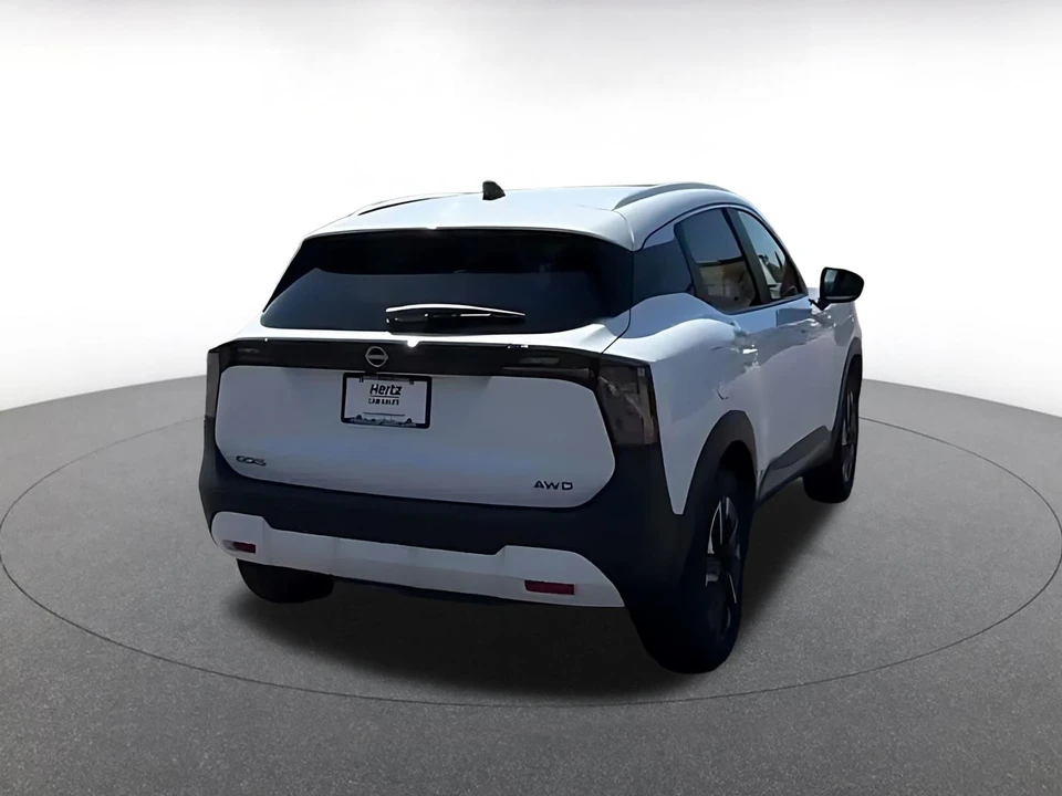 2026 Nissan Kicks - Image 15 of 31