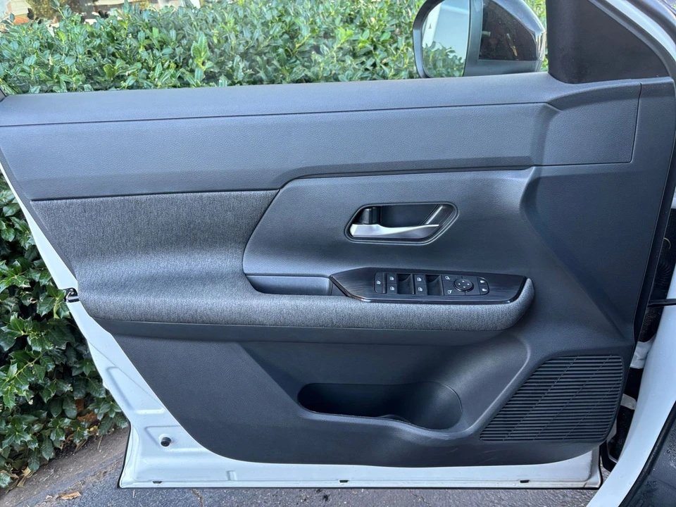 2026 Nissan Kicks - Image 20 of 31