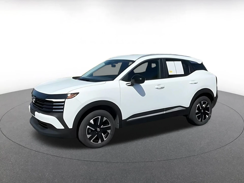 2026 Nissan Kicks - Image 11 of 31