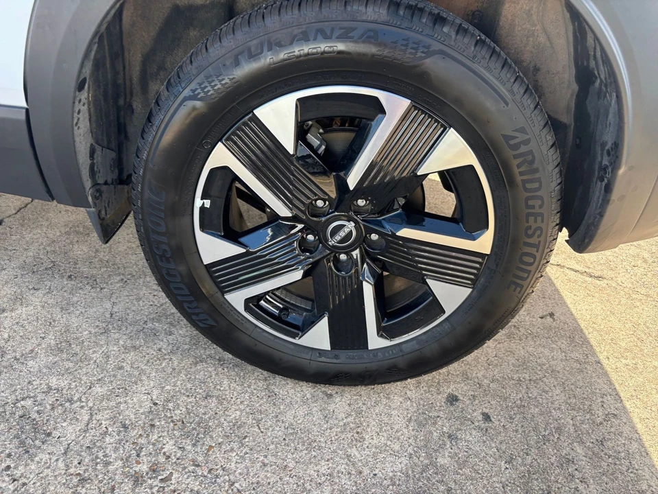 2026 Nissan Kicks - Image 30 of 31