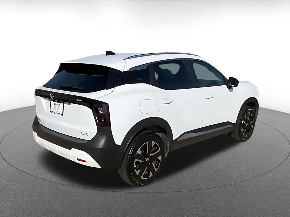 2026 Nissan Kicks - Image 15 of 31
