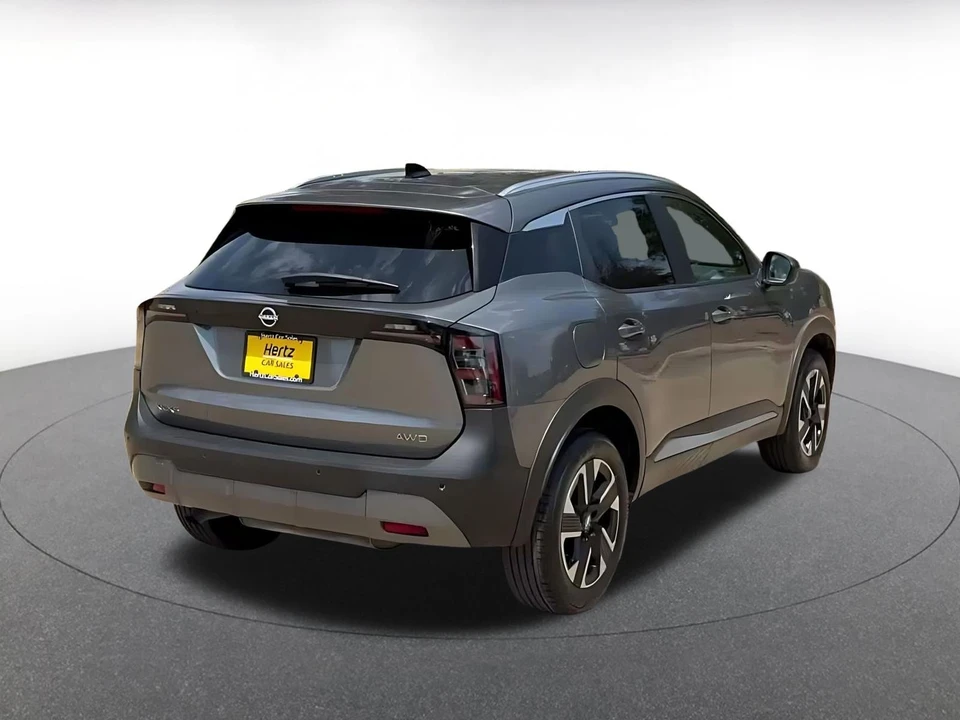 2026 Nissan Kicks - Image 15 of 31