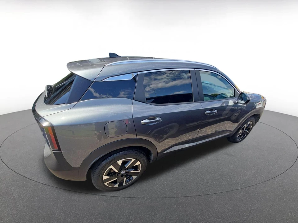 2026 Nissan Kicks - Image 23 of 31