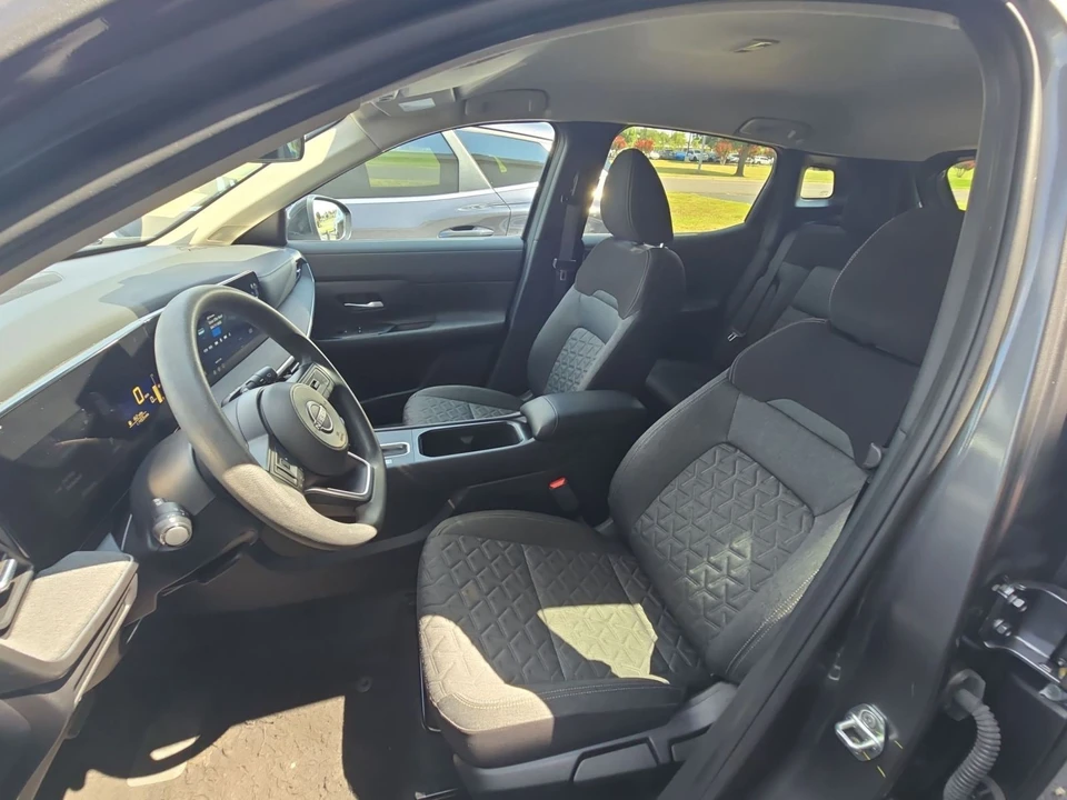 2026 Nissan Kicks - Image 27 of 31