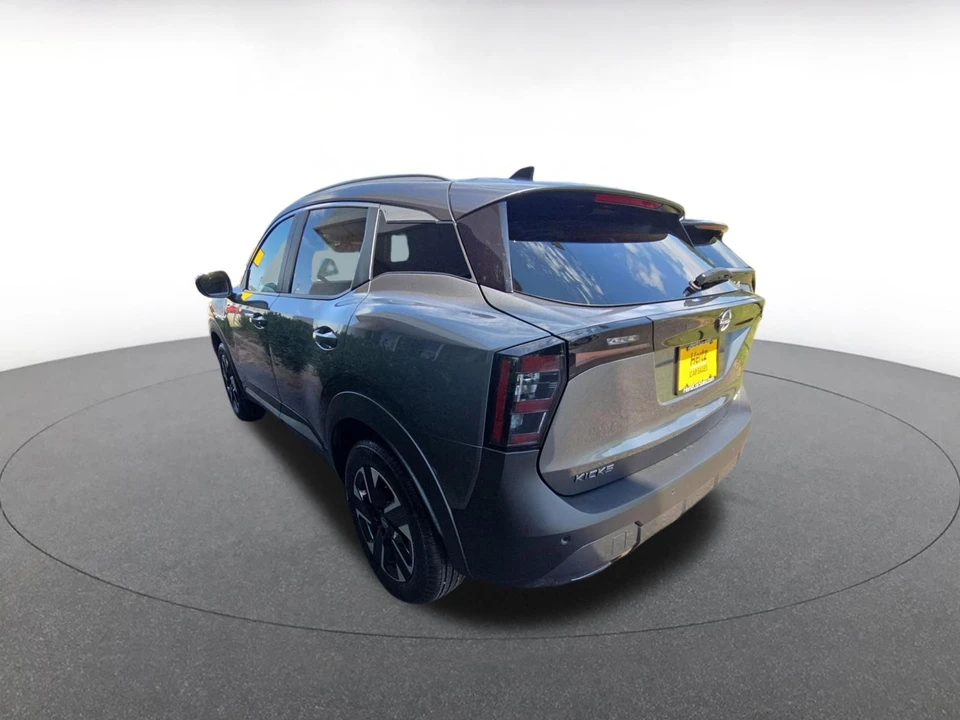 2026 Nissan Kicks - Image 17 of 31