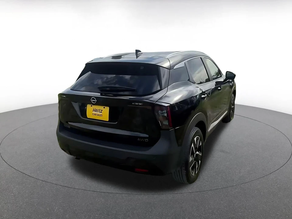 2026 Nissan Kicks - Image 15 of 31