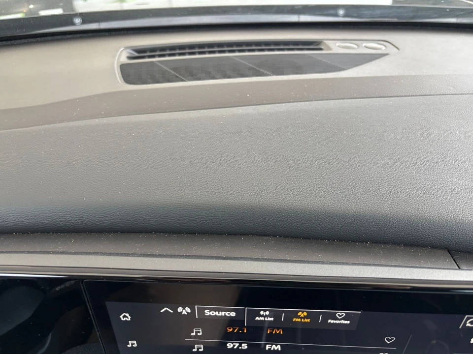 2026 Nissan Kicks - Image 18 of 31