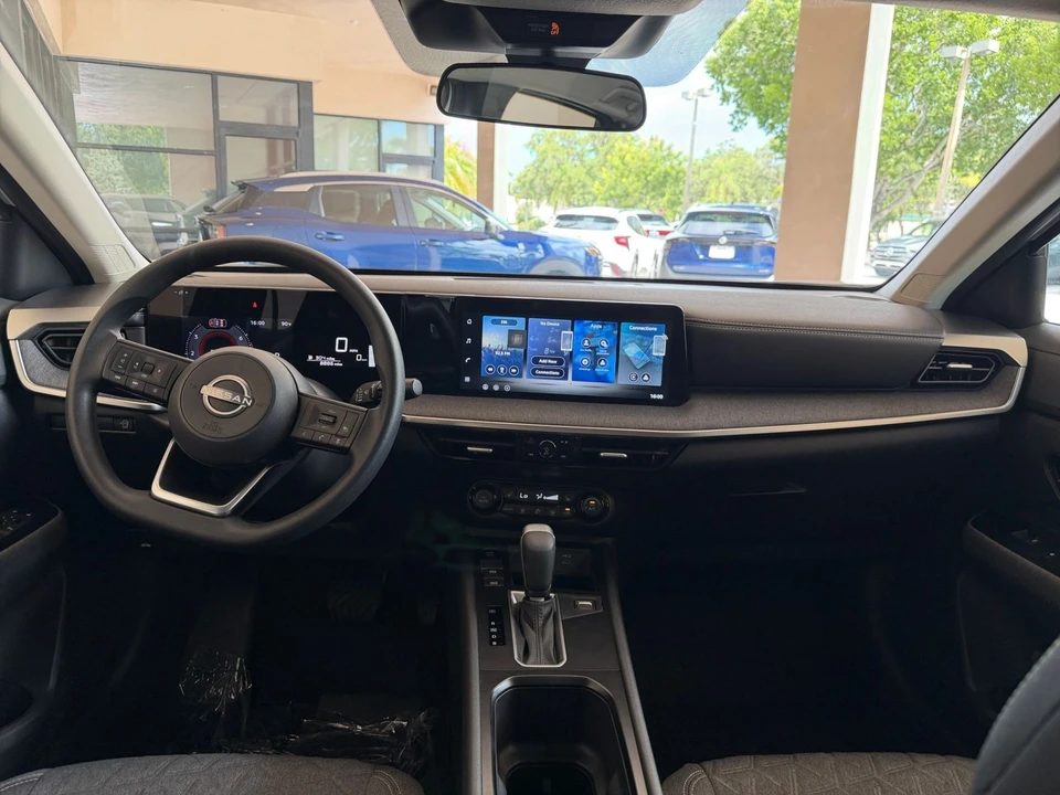2026 Nissan Kicks - Image 30 of 31