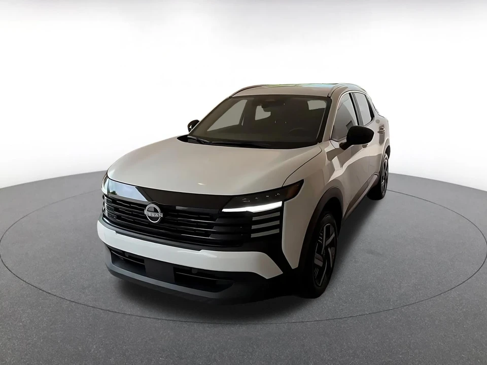 2026 Nissan Kicks - Image 8 of 31
