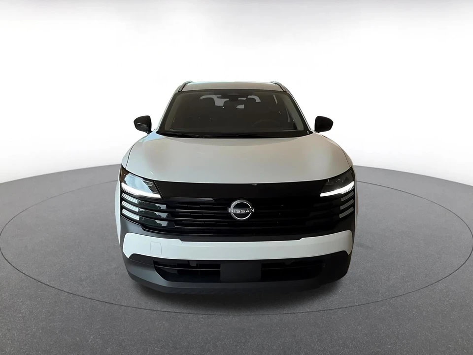 2026 Nissan Kicks - Image 4 of 31