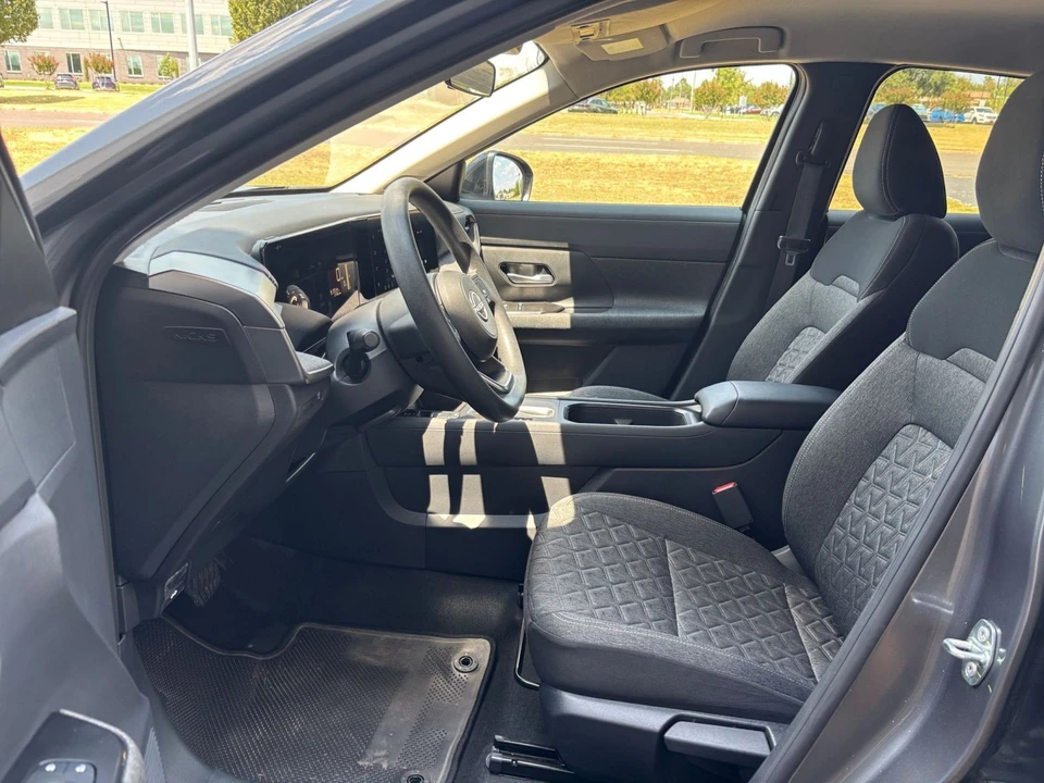 2026 Nissan Kicks - Image 27 of 31