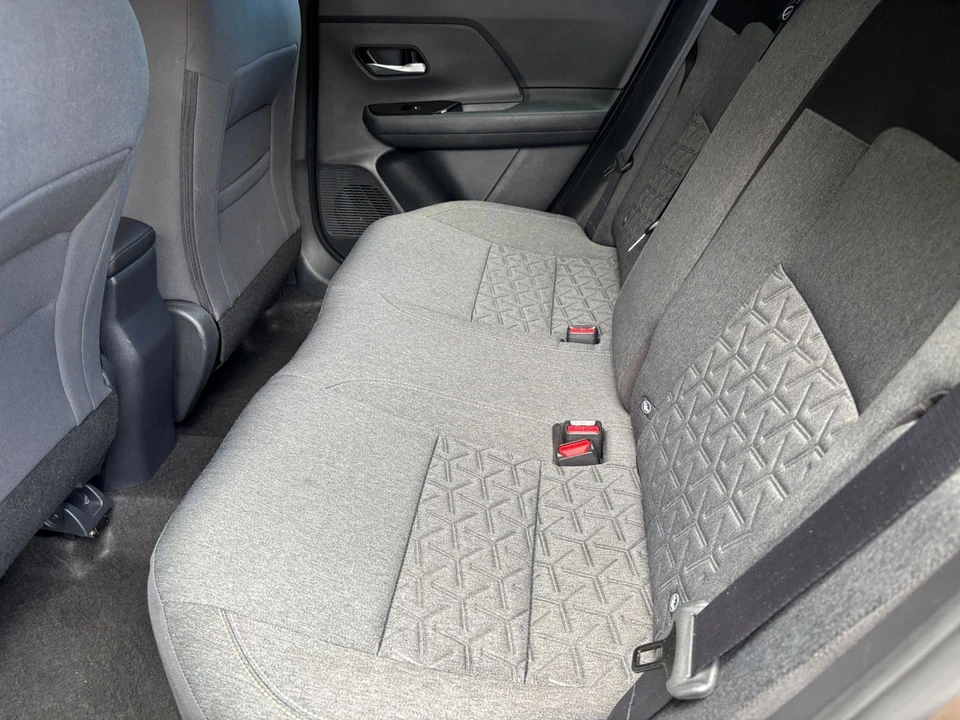 2026 Nissan Kicks - Image 27 of 31