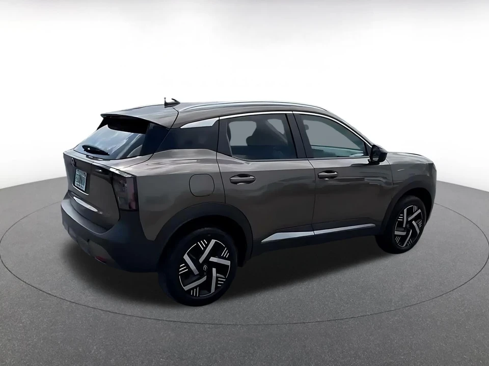 2026 Nissan Kicks - Image 17 of 31
